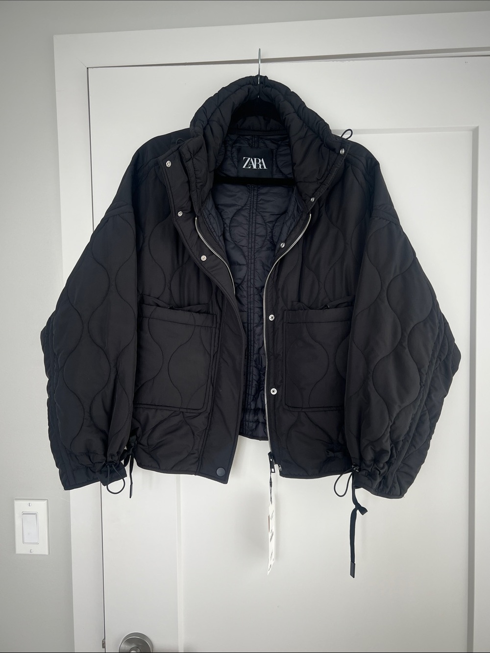 ZARA Black Quilted Balloon-Sleeve Puffer Jacket